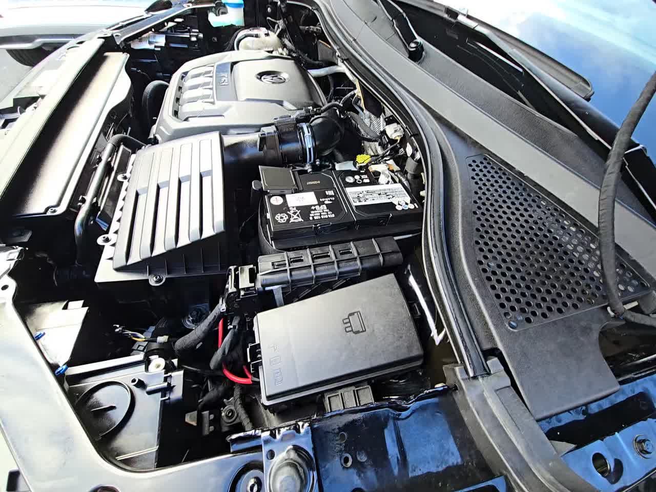 2023 Volkswagen Tiguan 2.0T SE R-Line Black FWD