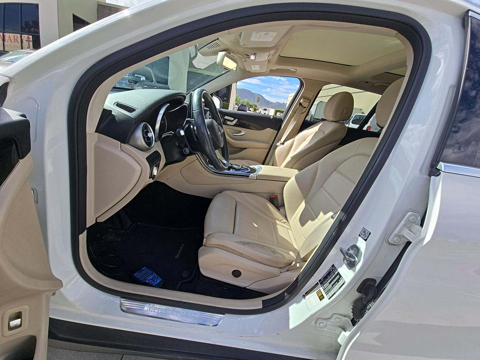 2017 Mercedes-Benz GLC GLC 300 AWD