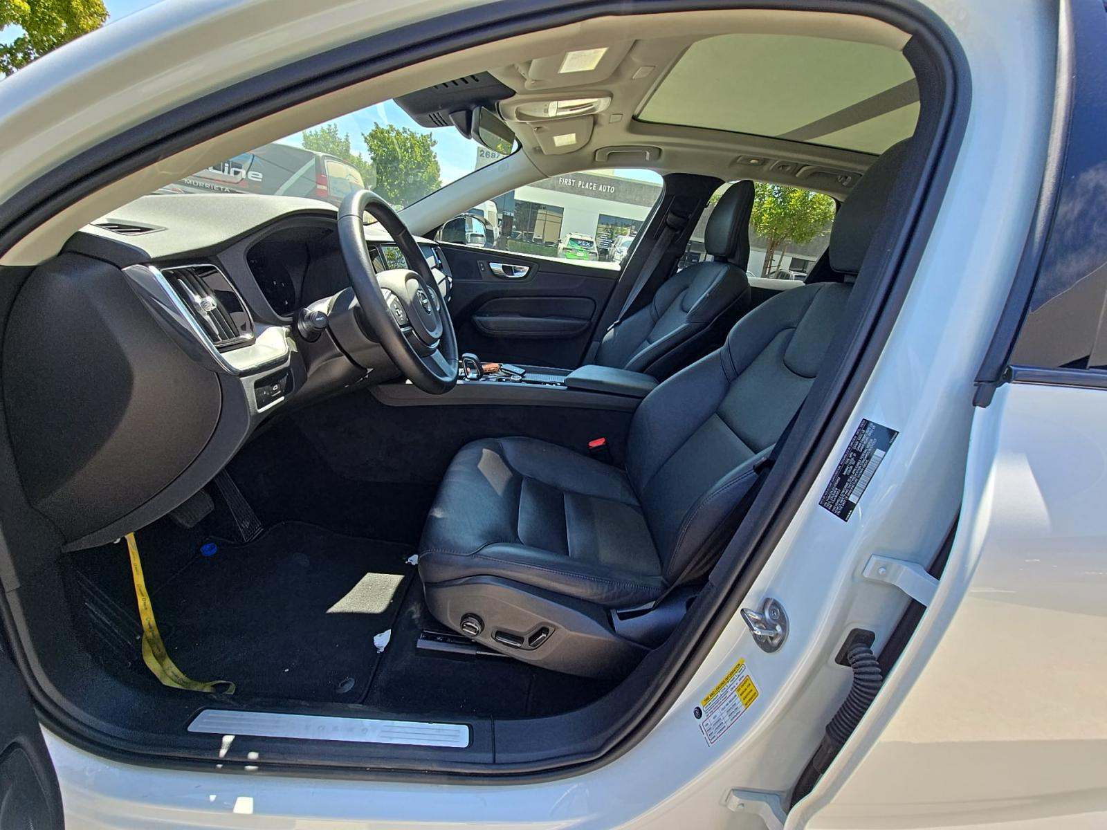 2025 Volvo XC60 B5 Core AWD