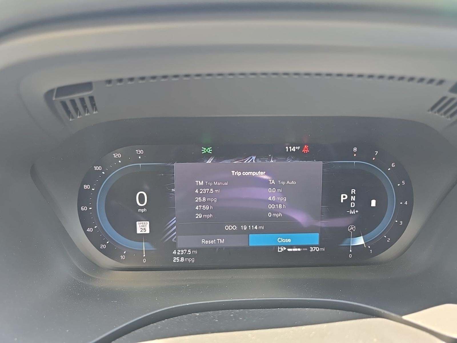 2025 Volvo XC60 B5 Core AWD