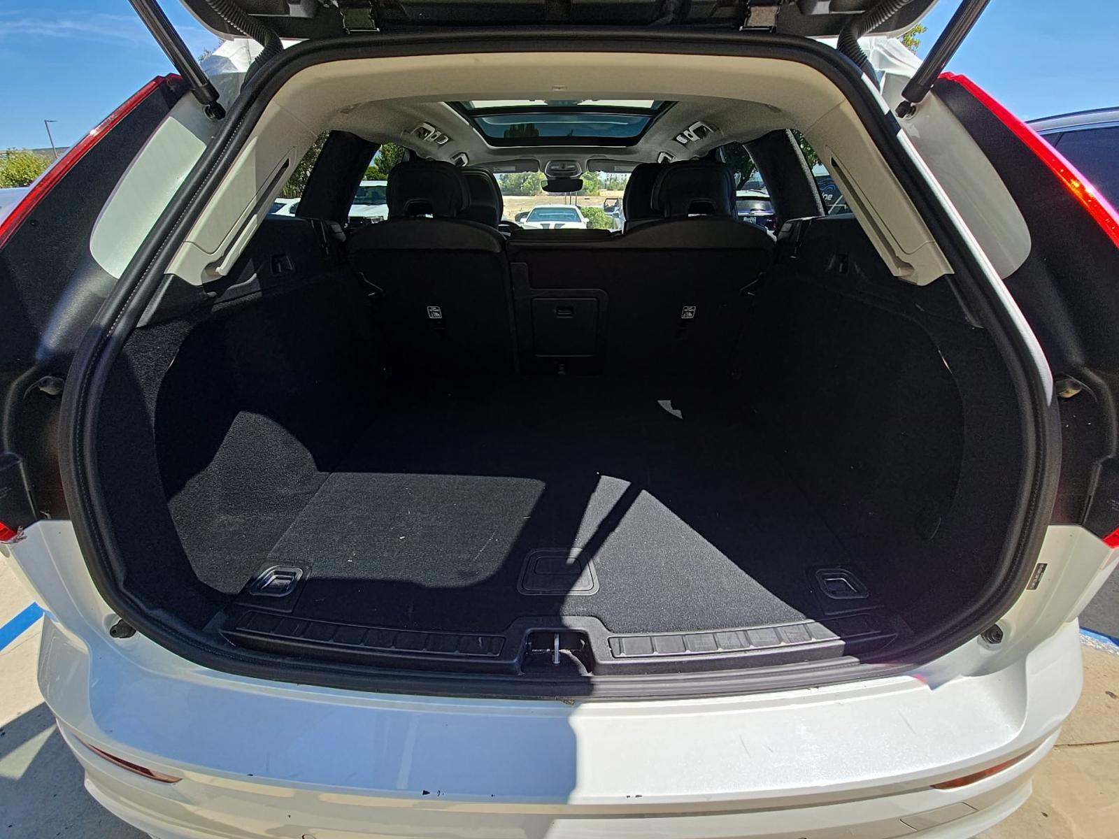 2025 Volvo XC60 B5 Core AWD