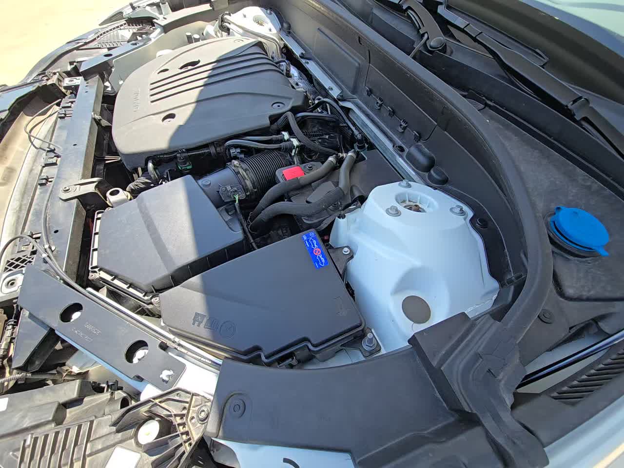 2025 Volvo XC60 B5 Core AWD