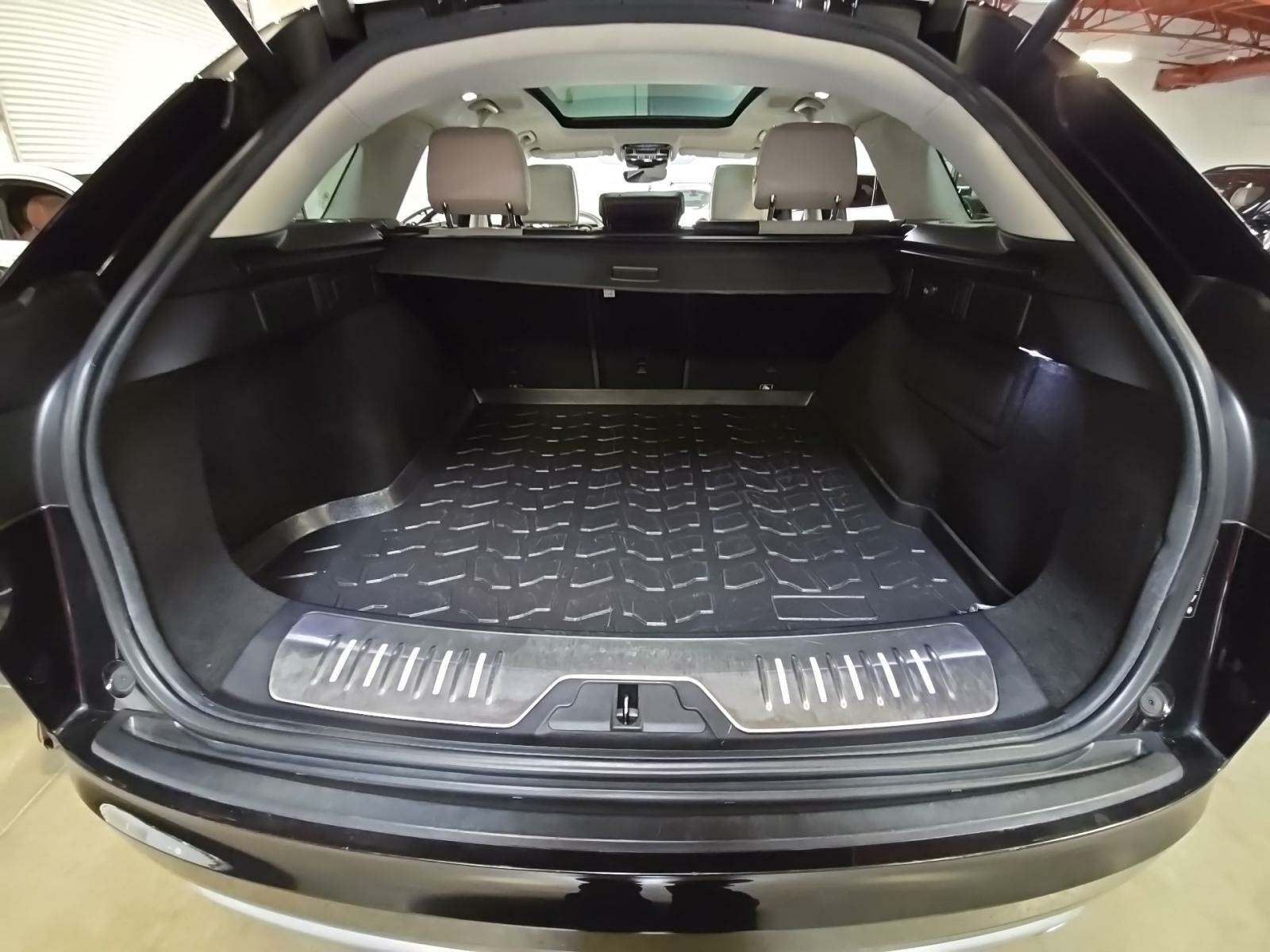 2018 Land Rover Range Rover Velar R-Dynamic HSE AWD