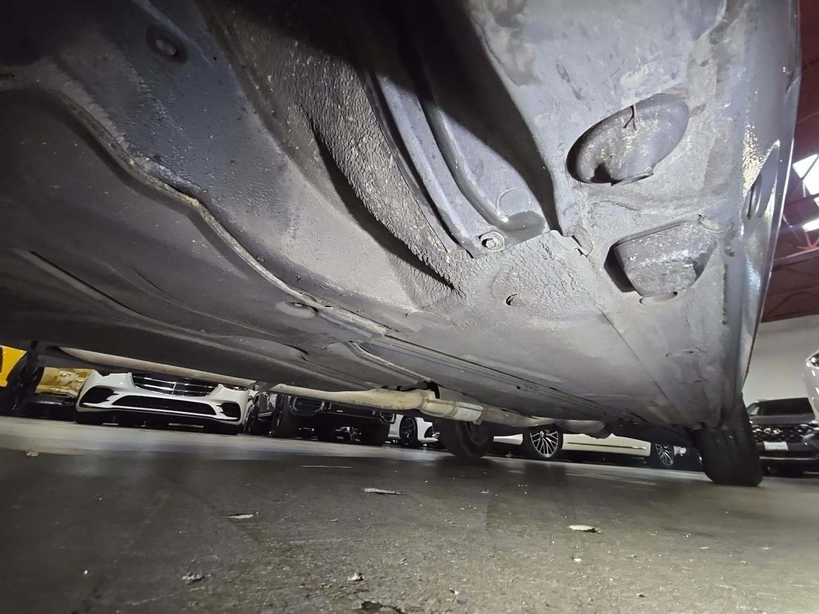 MERCEDES-BENZ E-CLASS - 7