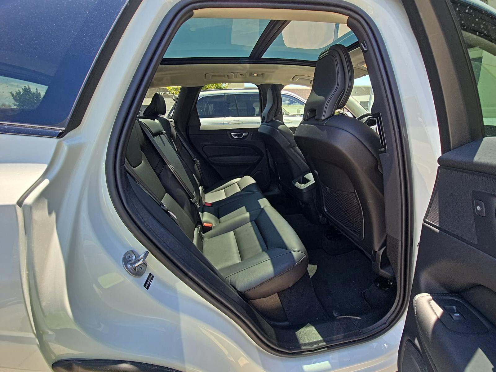 2025 Volvo XC60 B5 Core AWD