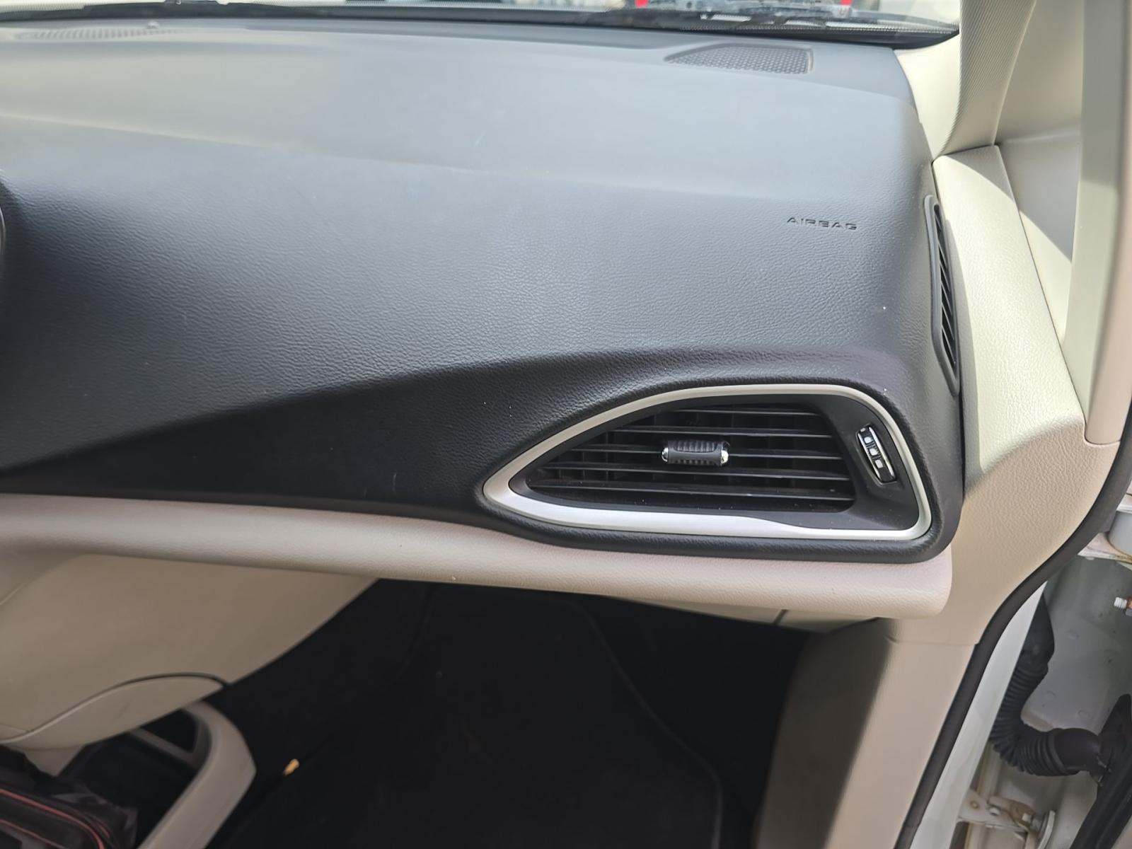 2022 Chrysler Pacifica Touring L FWD