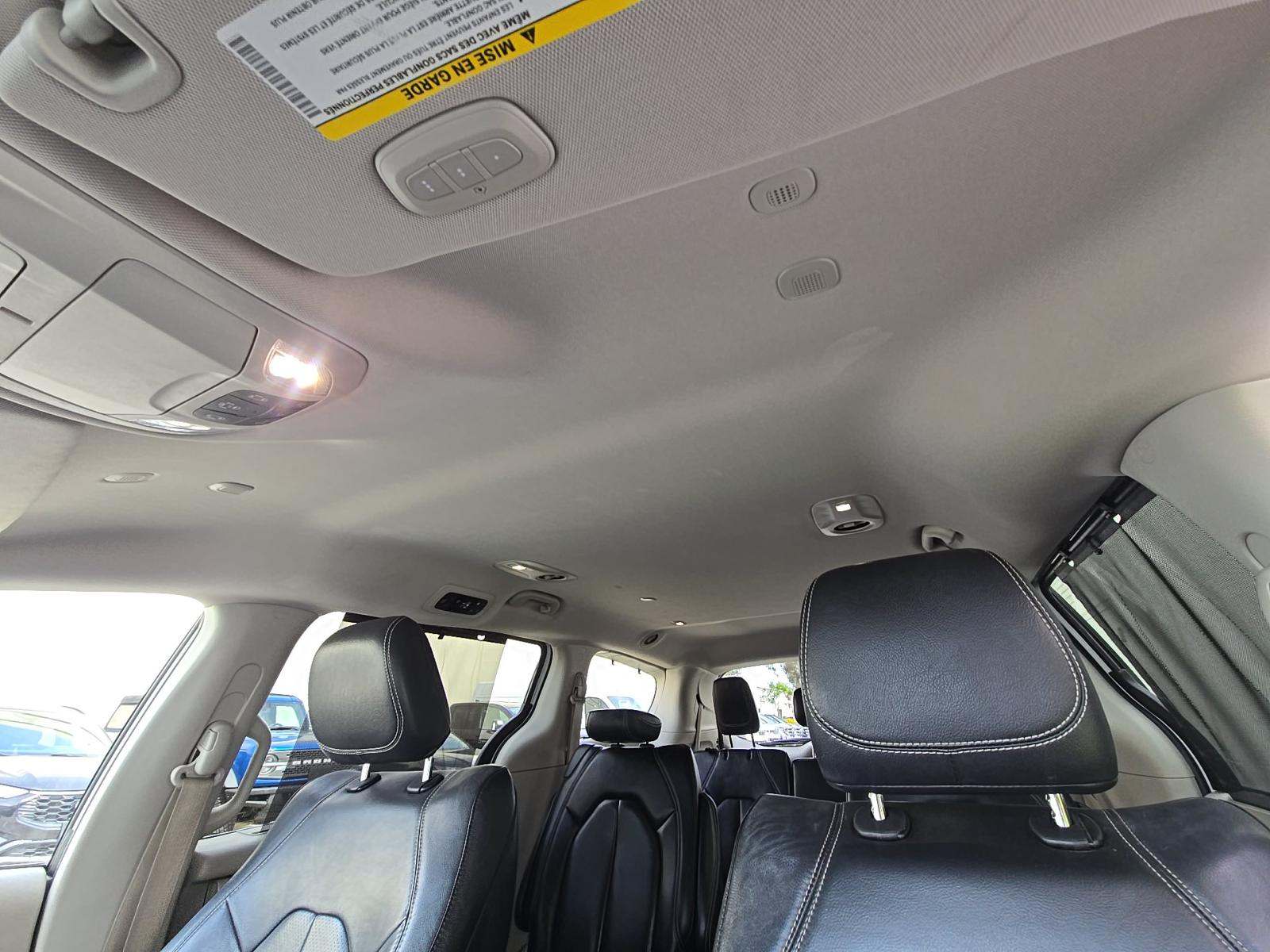 2022 Chrysler Pacifica Touring L FWD
