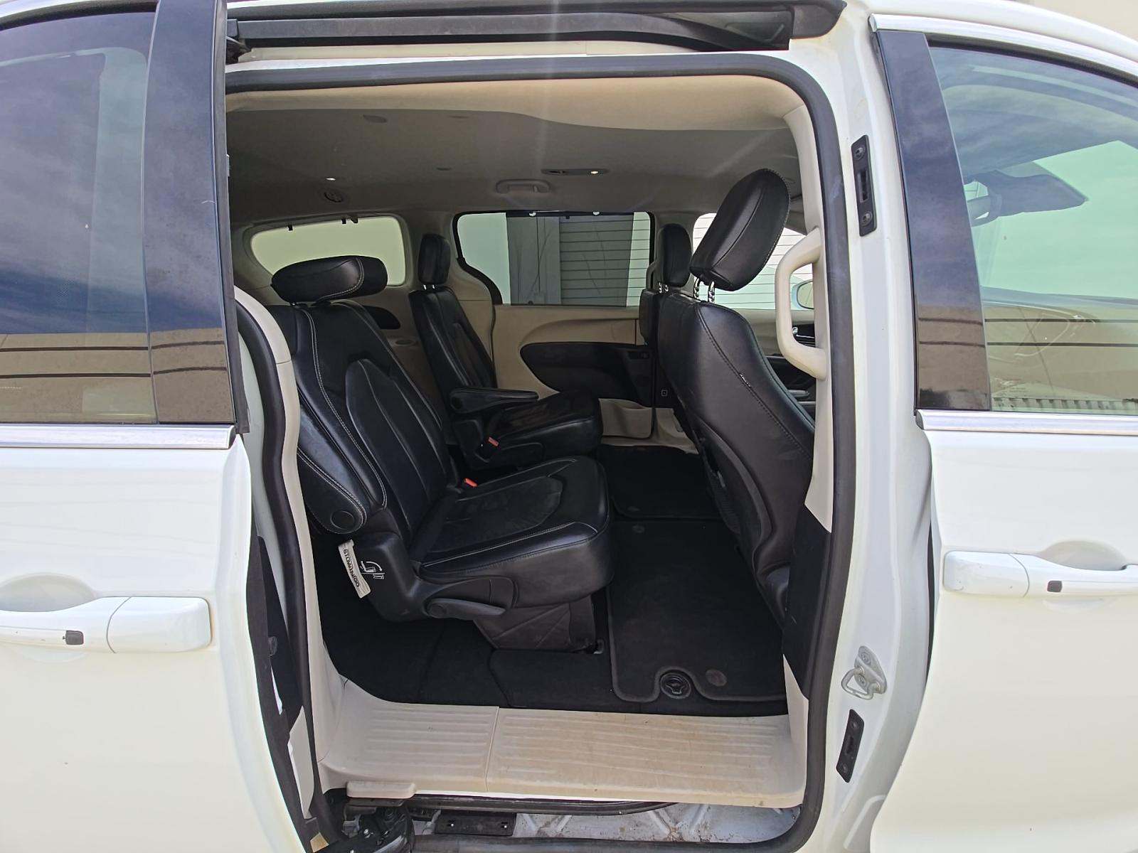 2022 Chrysler Pacifica Touring L FWD