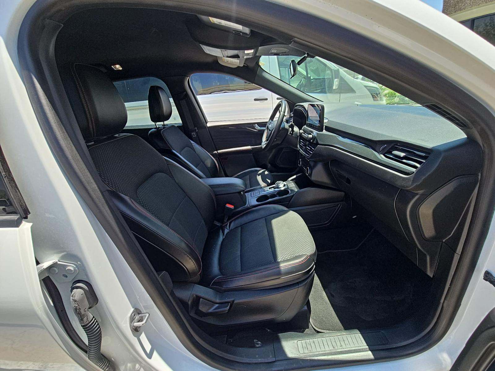 2023 Ford Escape Hybrid ST-Line Select AWD