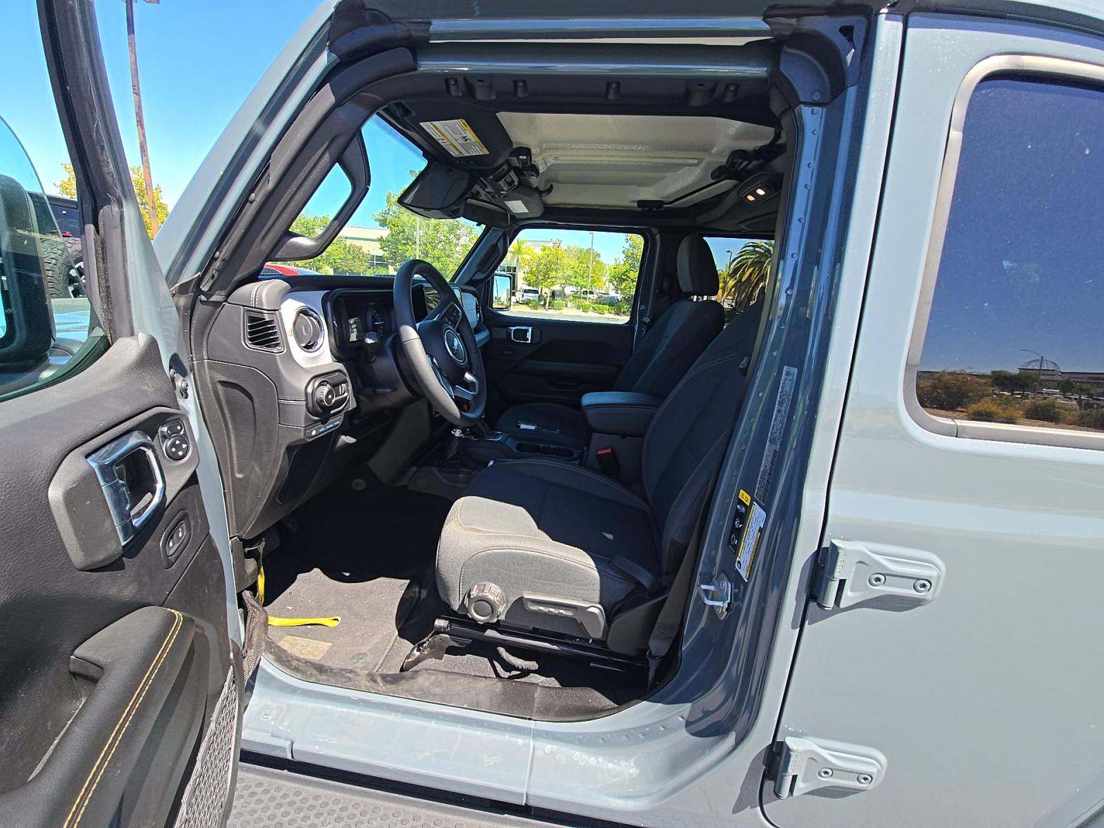 2025 Jeep Wrangler 4xe Sahara AWD