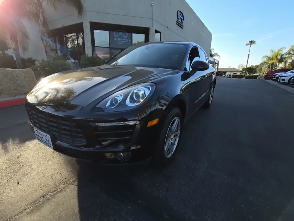 2018 Porsche Macan Base AWD