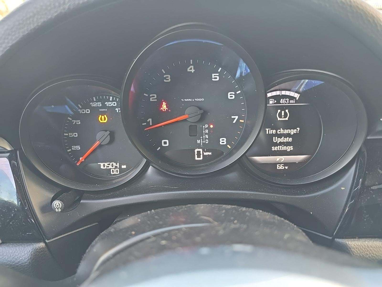 2018 Porsche Macan Base AWD