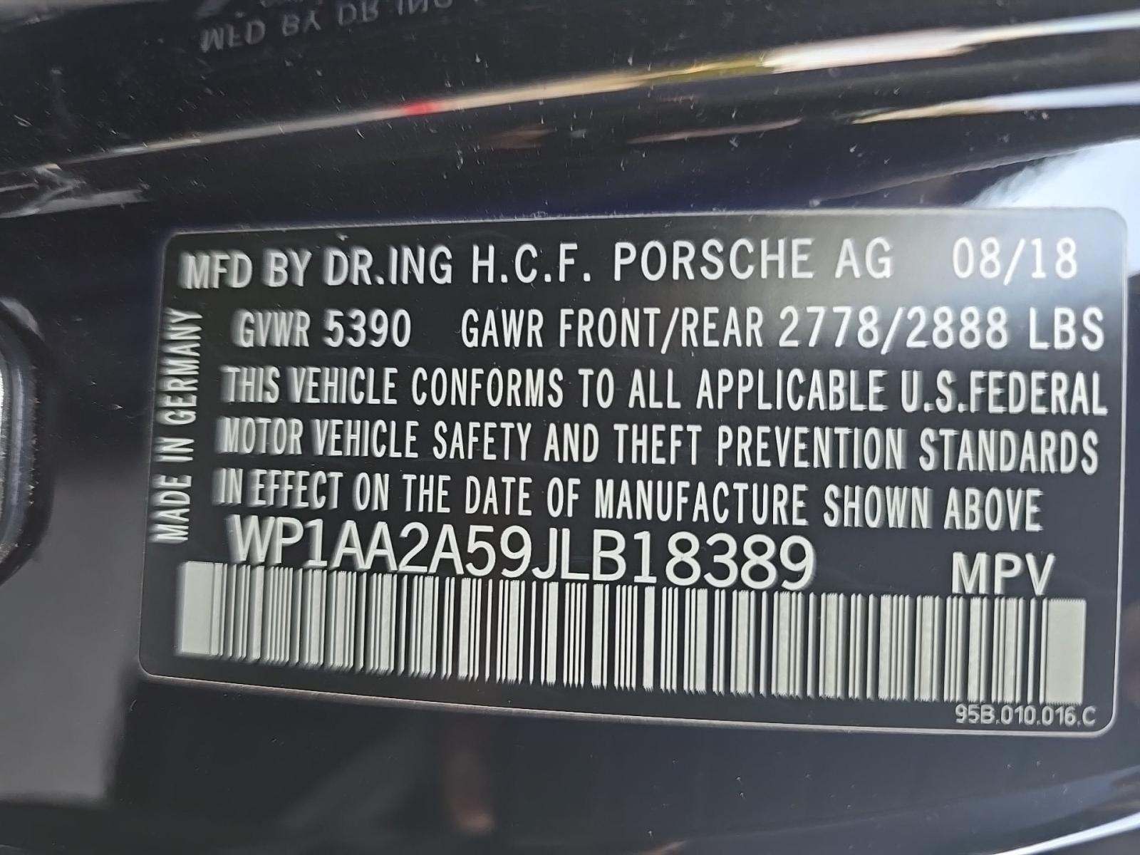 2018 Porsche Macan Base AWD