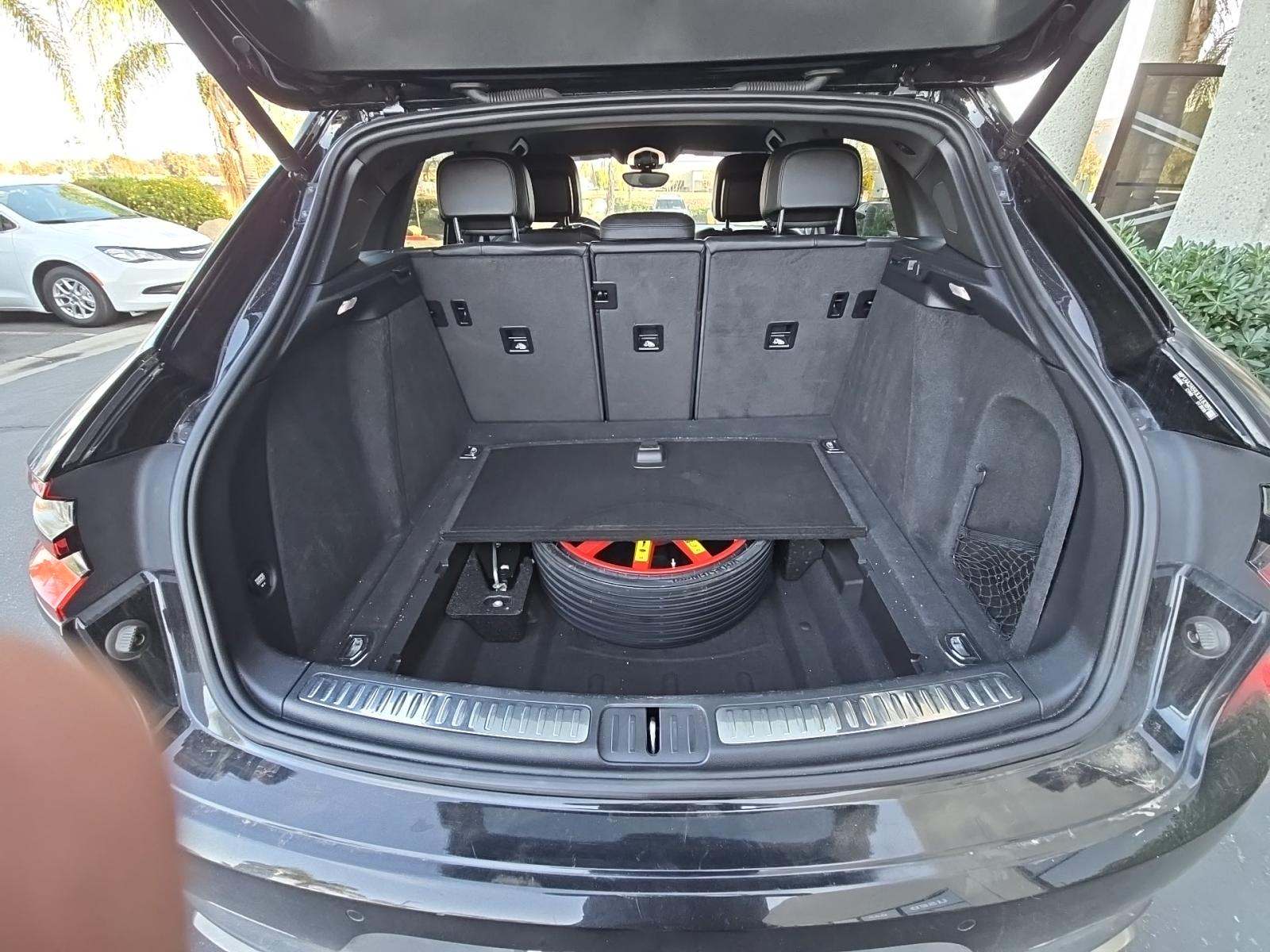 2018 Porsche Macan Base AWD