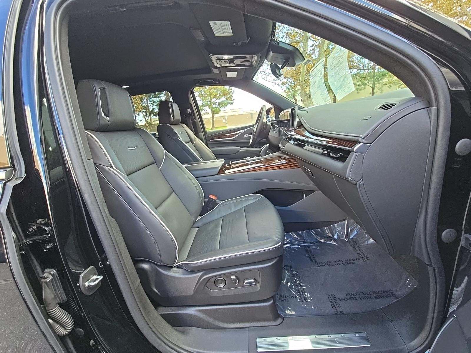 2023 Cadillac Escalade ESV Premium Luxury RWD