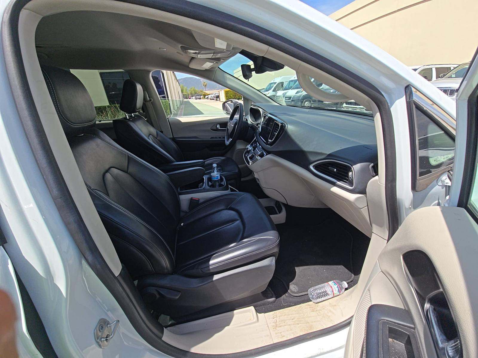 2023 Chrysler Pacifica Touring L FWD