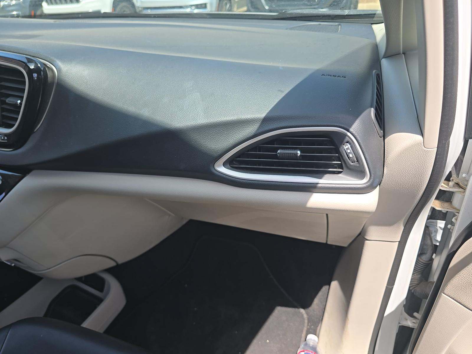 2023 Chrysler Pacifica Touring L FWD