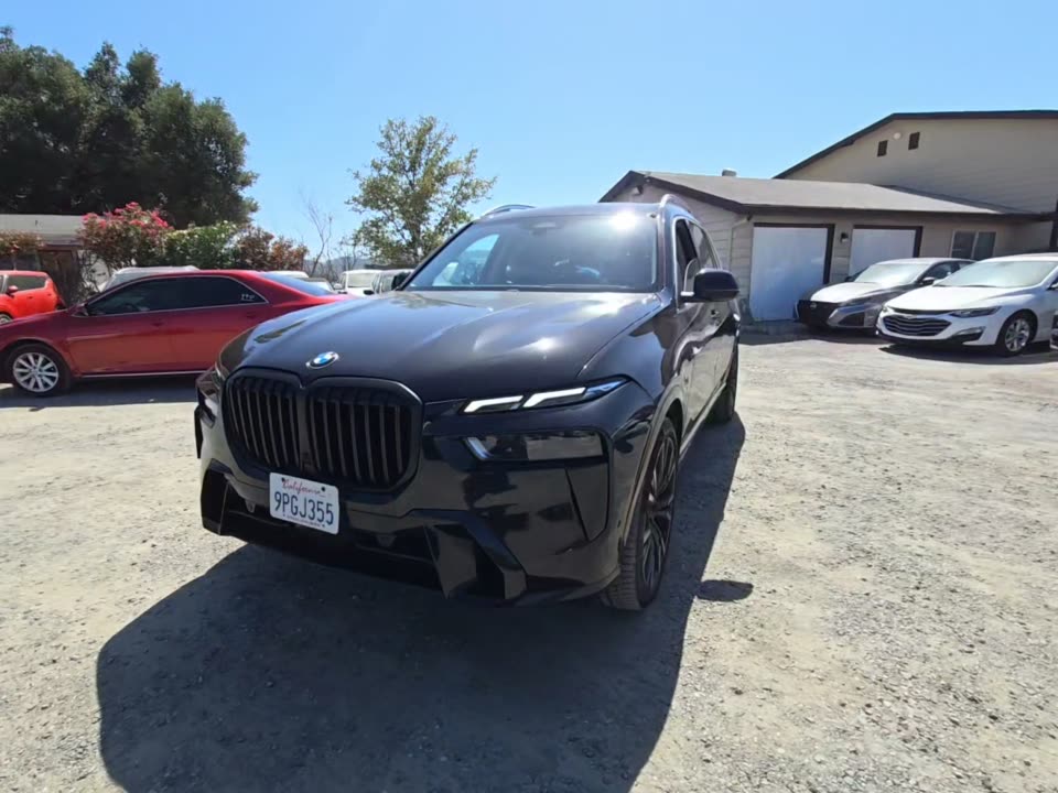 2025 BMW X7 xDrive40i AWD