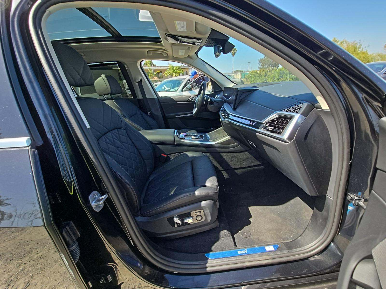 2025 BMW X7 xDrive40i AWD