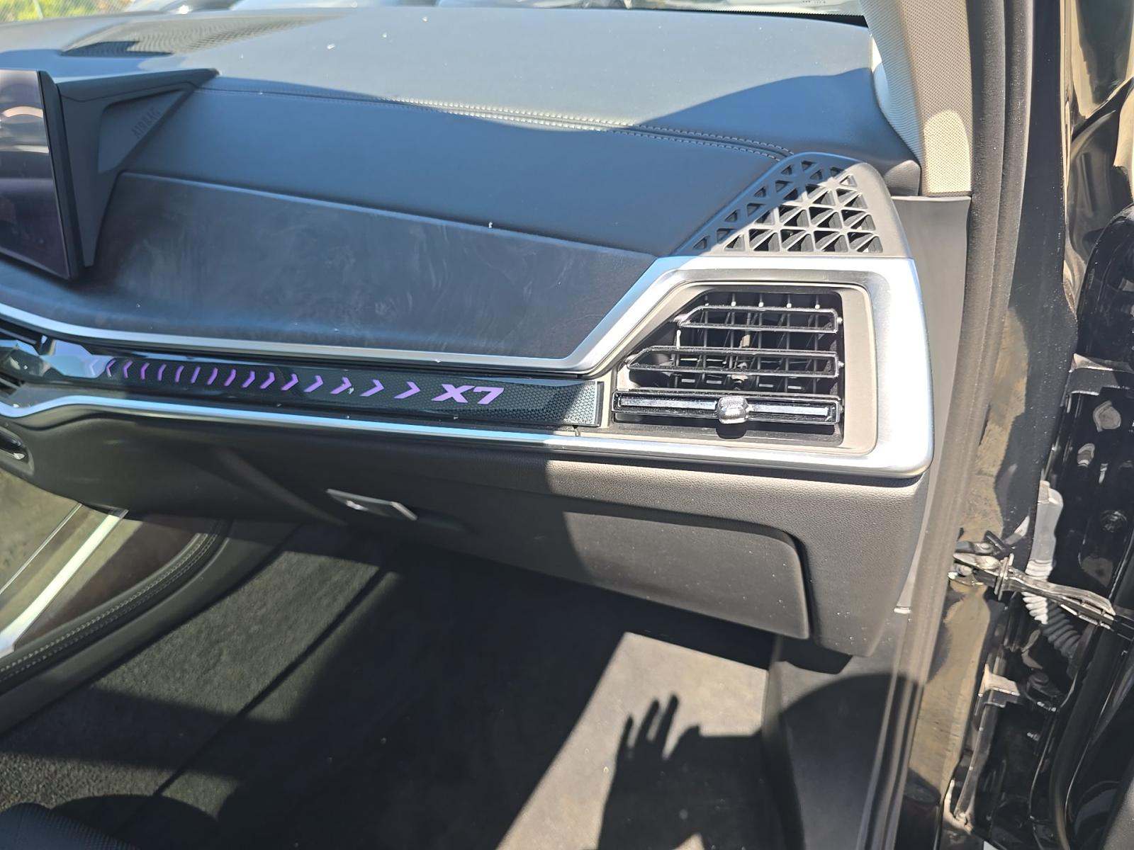 2025 BMW X7 xDrive40i AWD