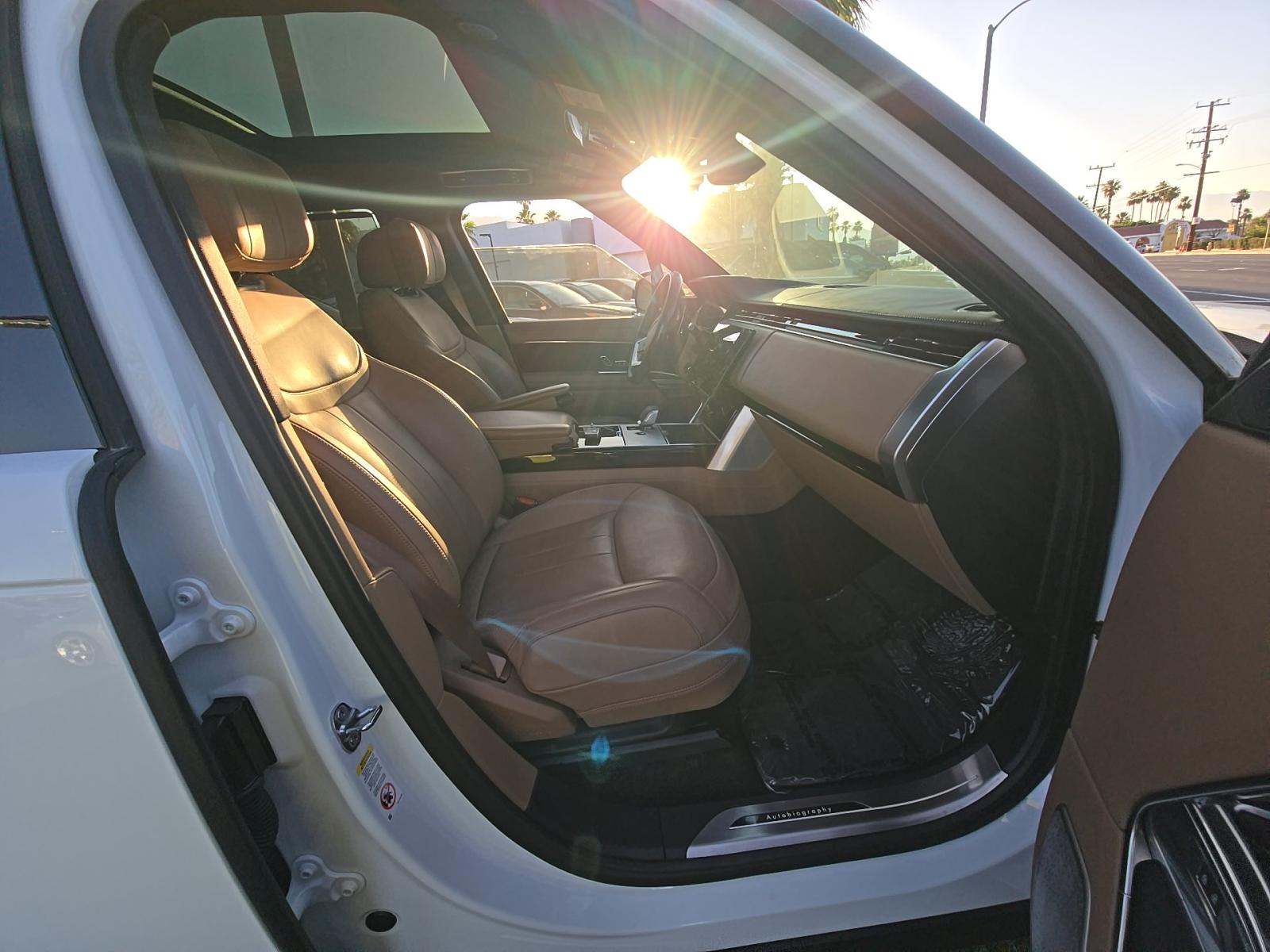 2025 Land Rover Range Rover Autobiography AWD