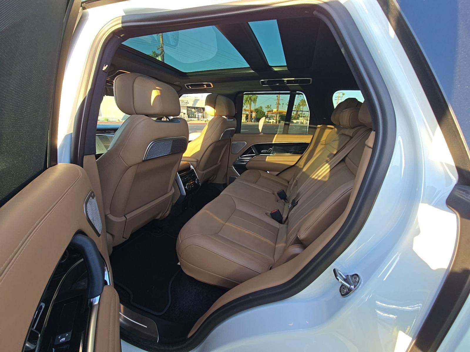 2025 Land Rover Range Rover Autobiography AWD