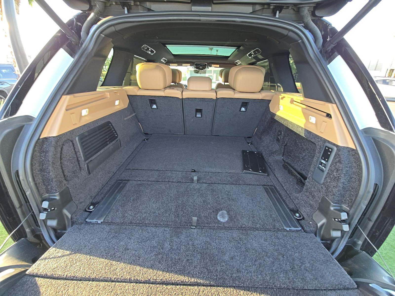 2025 Land Rover Range Rover Autobiography AWD