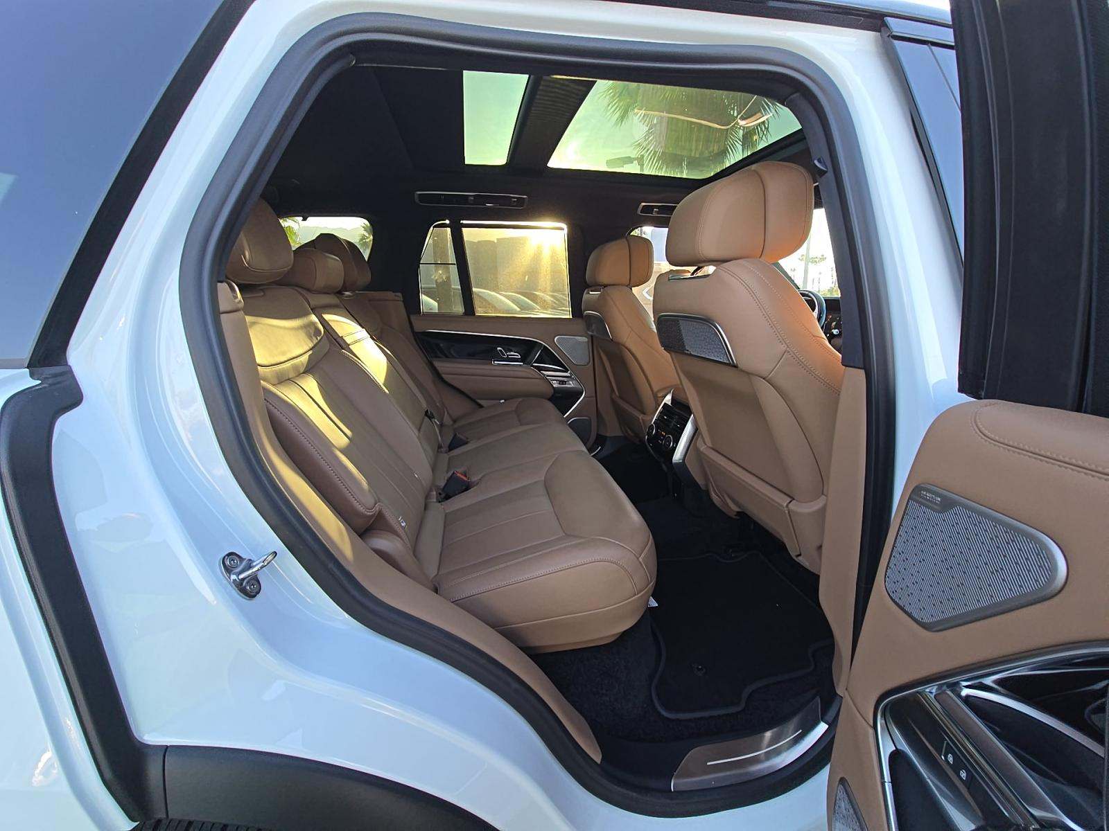 2025 Land Rover Range Rover Autobiography AWD