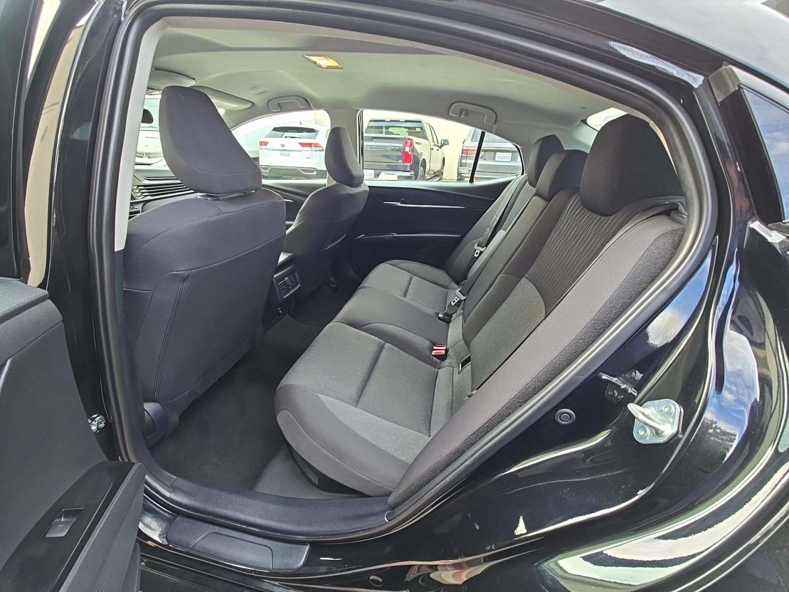 2025 Toyota Camry LE FWD