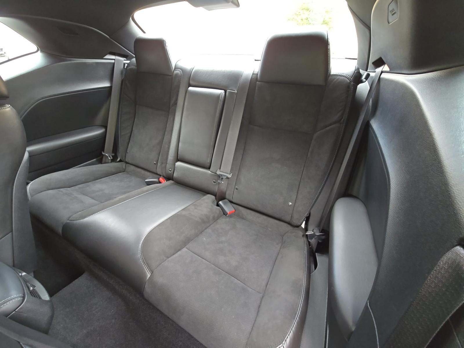 DODGE CHALLENGER - 9