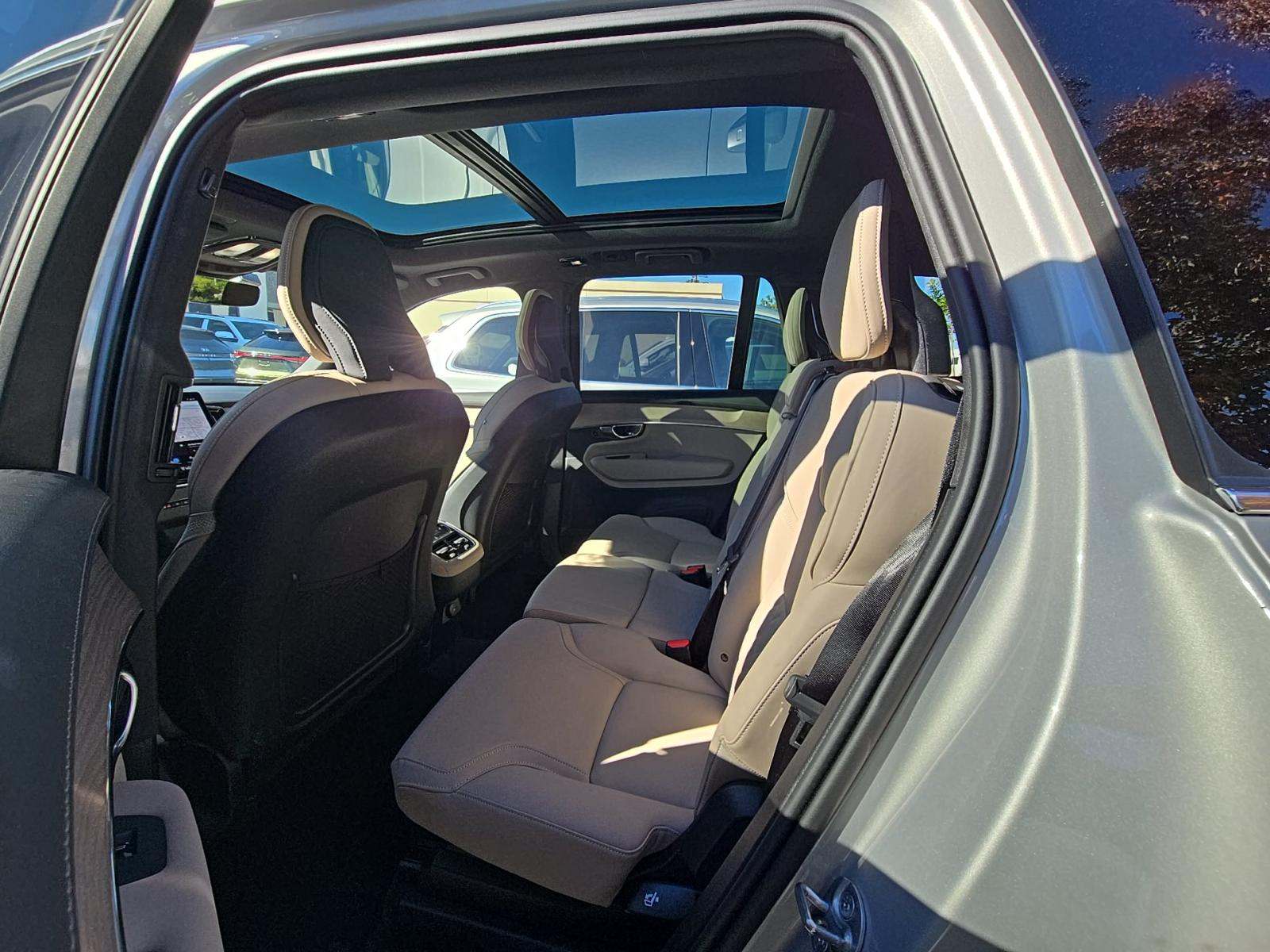 2025 Volvo XC90 B6 Plus AWD