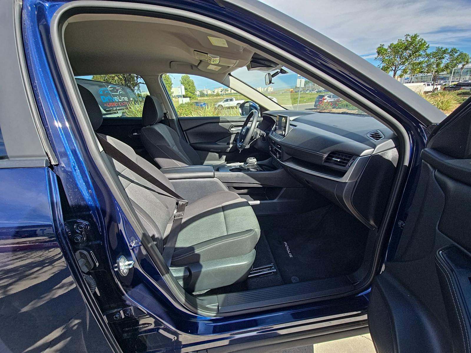 2025 Nissan Rogue SV FWD