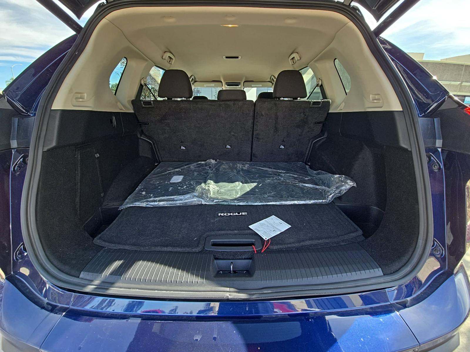 2025 Nissan Rogue SV FWD