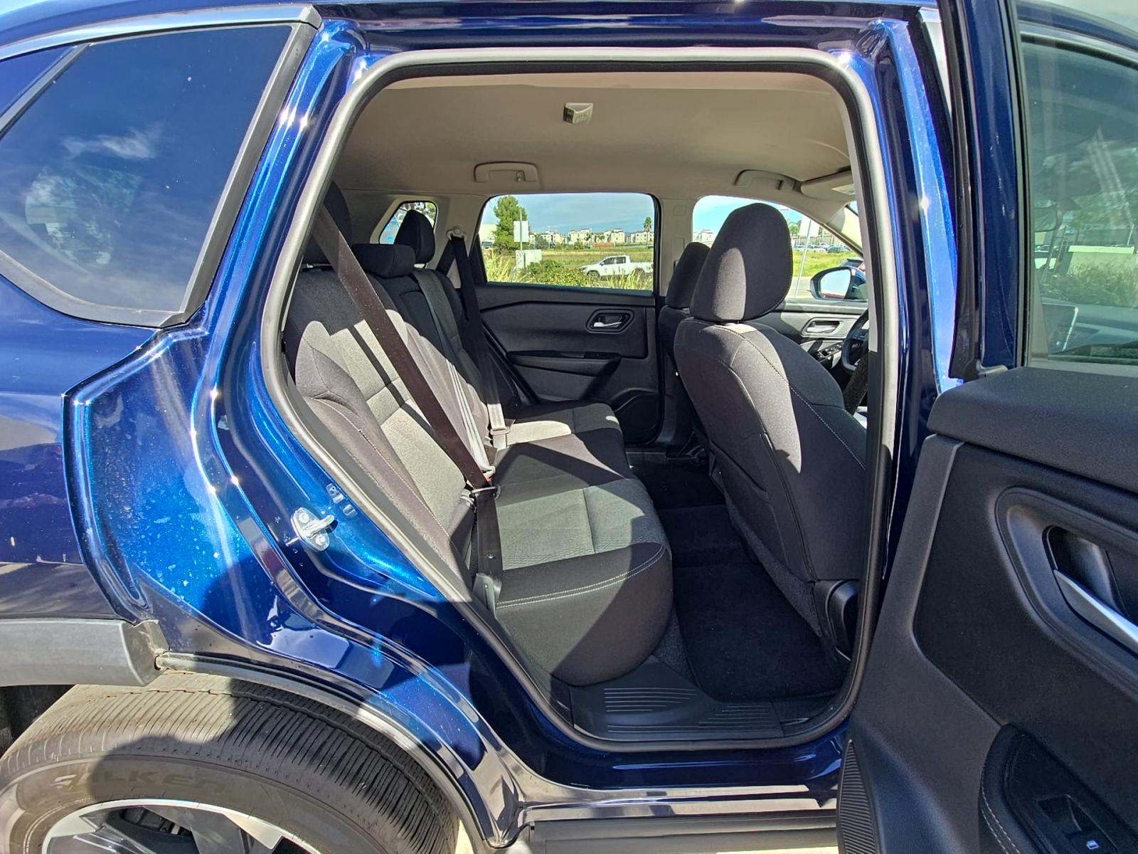 2025 Nissan Rogue SV FWD