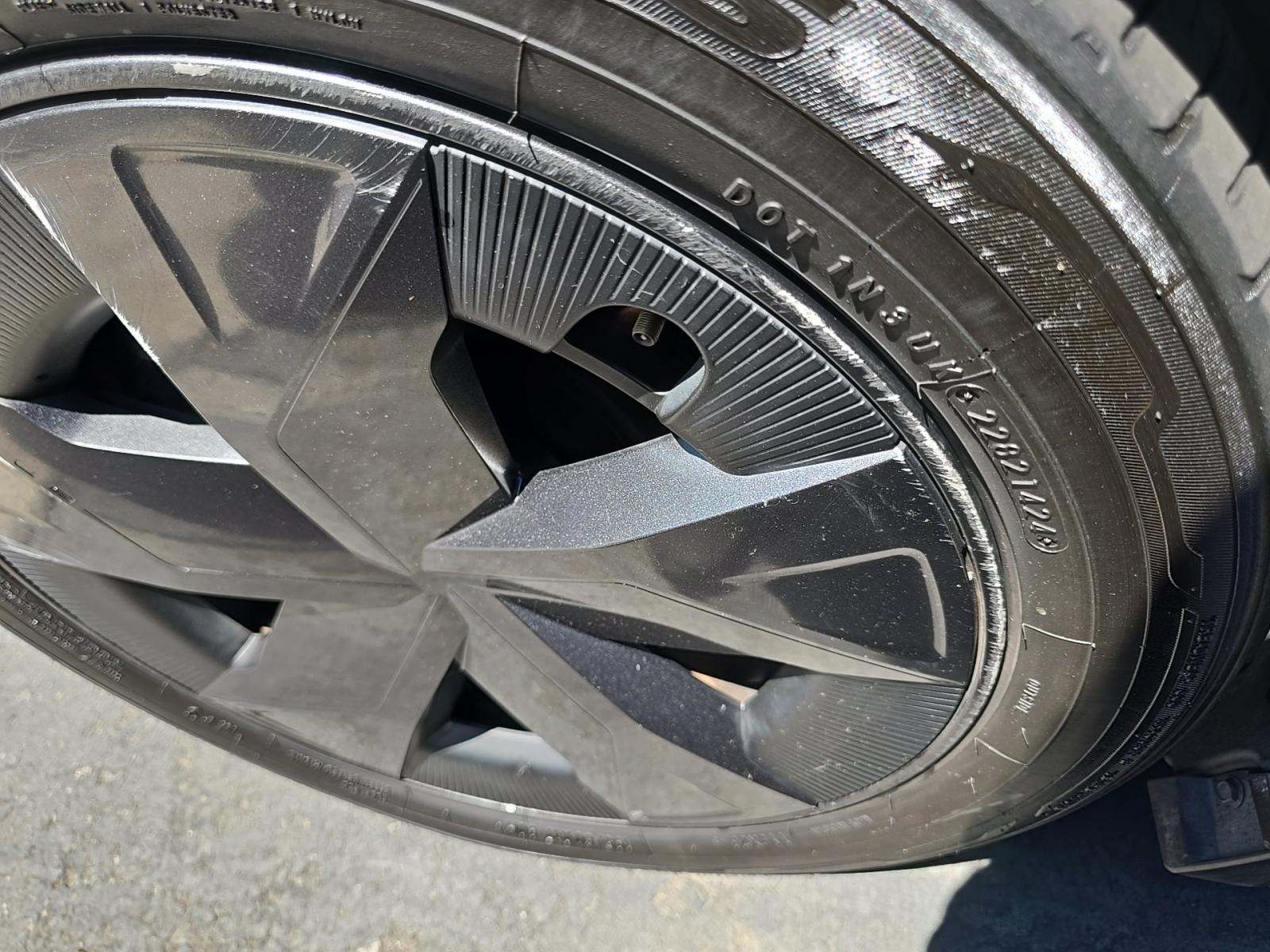 2024 Toyota Prius LE FWD