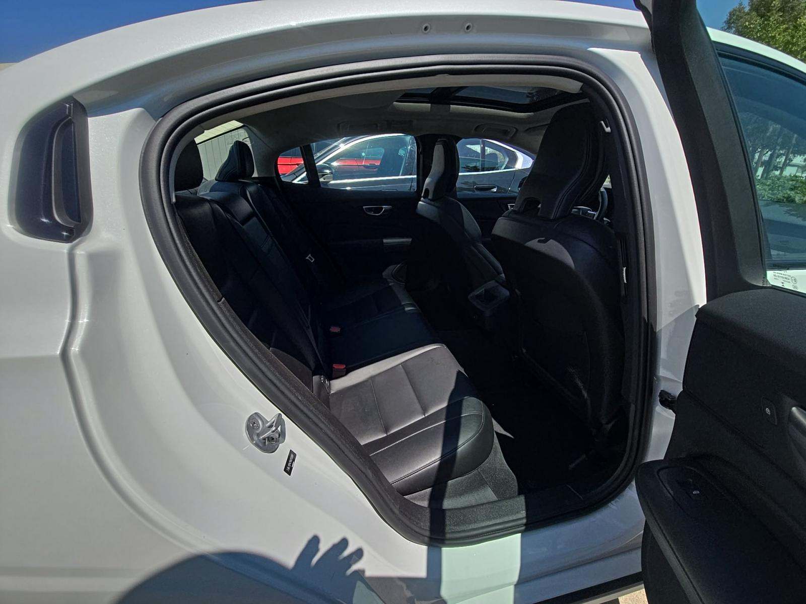 2024 Volvo S60 B5 Core FWD