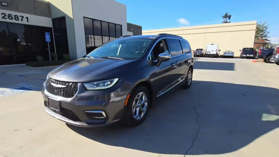 2022 Chrysler Pacifica Limited 121.6
