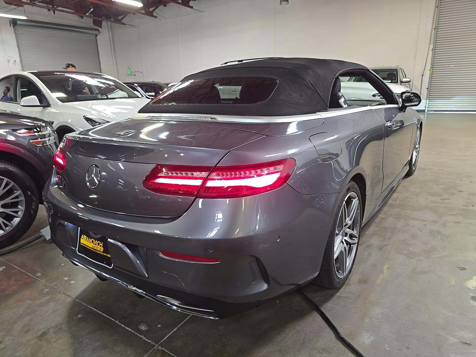 MERCEDES-BENZ E-CLASS - 3