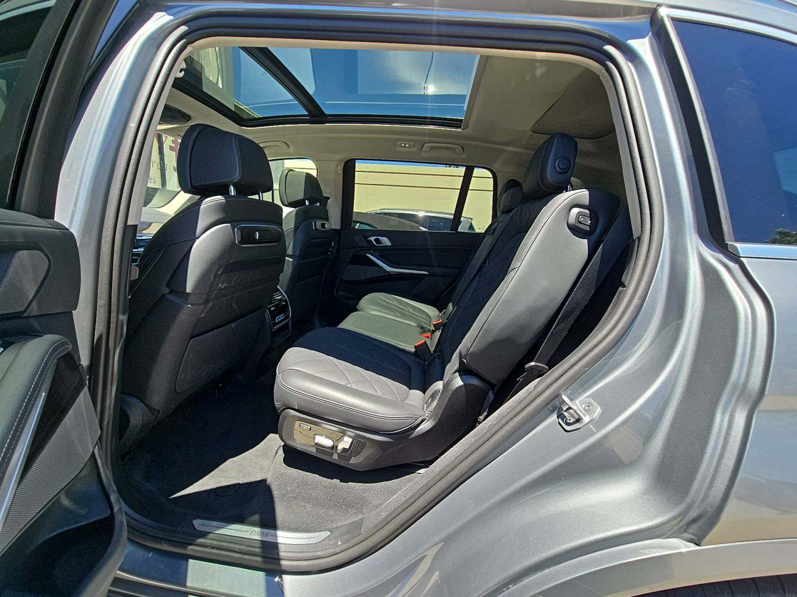 2025 BMW X7 xDrive40i AWD