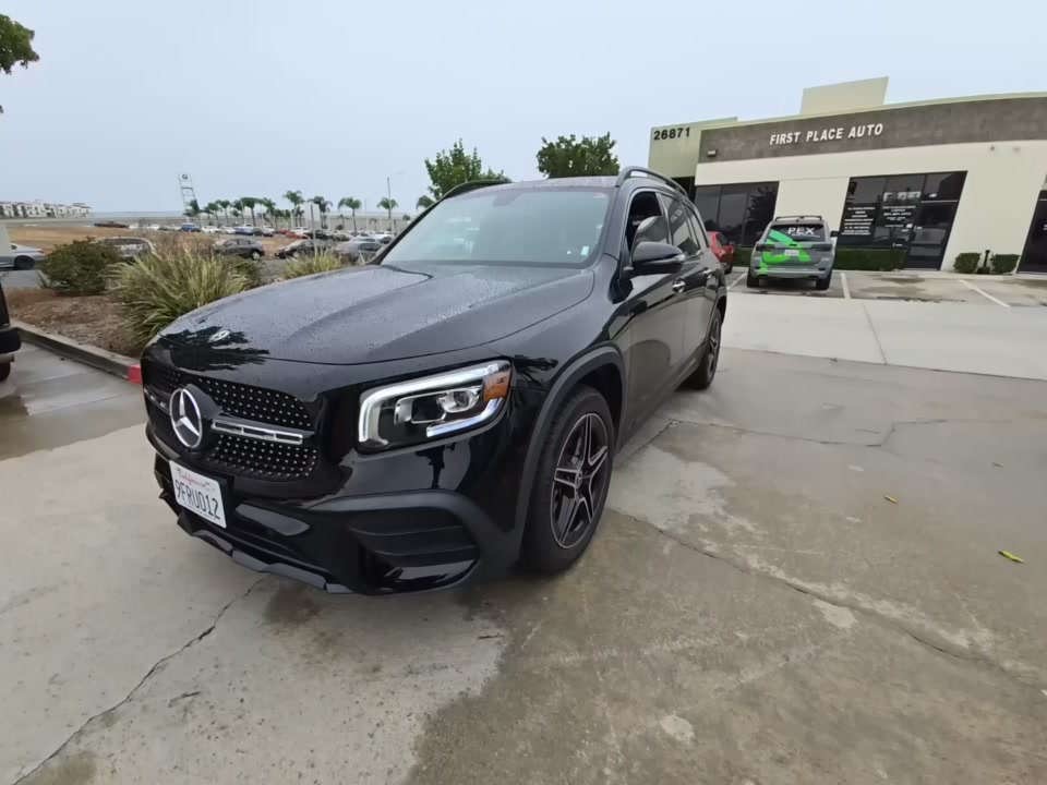 2023 Mercedes-Benz GLB 250