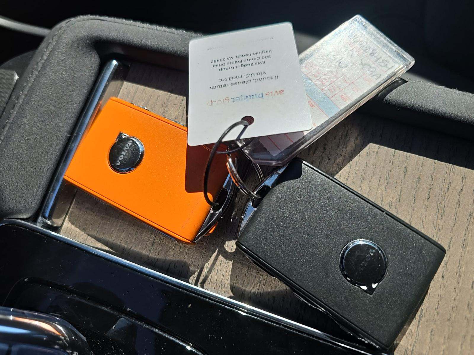 2025 Volvo XC90 B6 Plus AWD