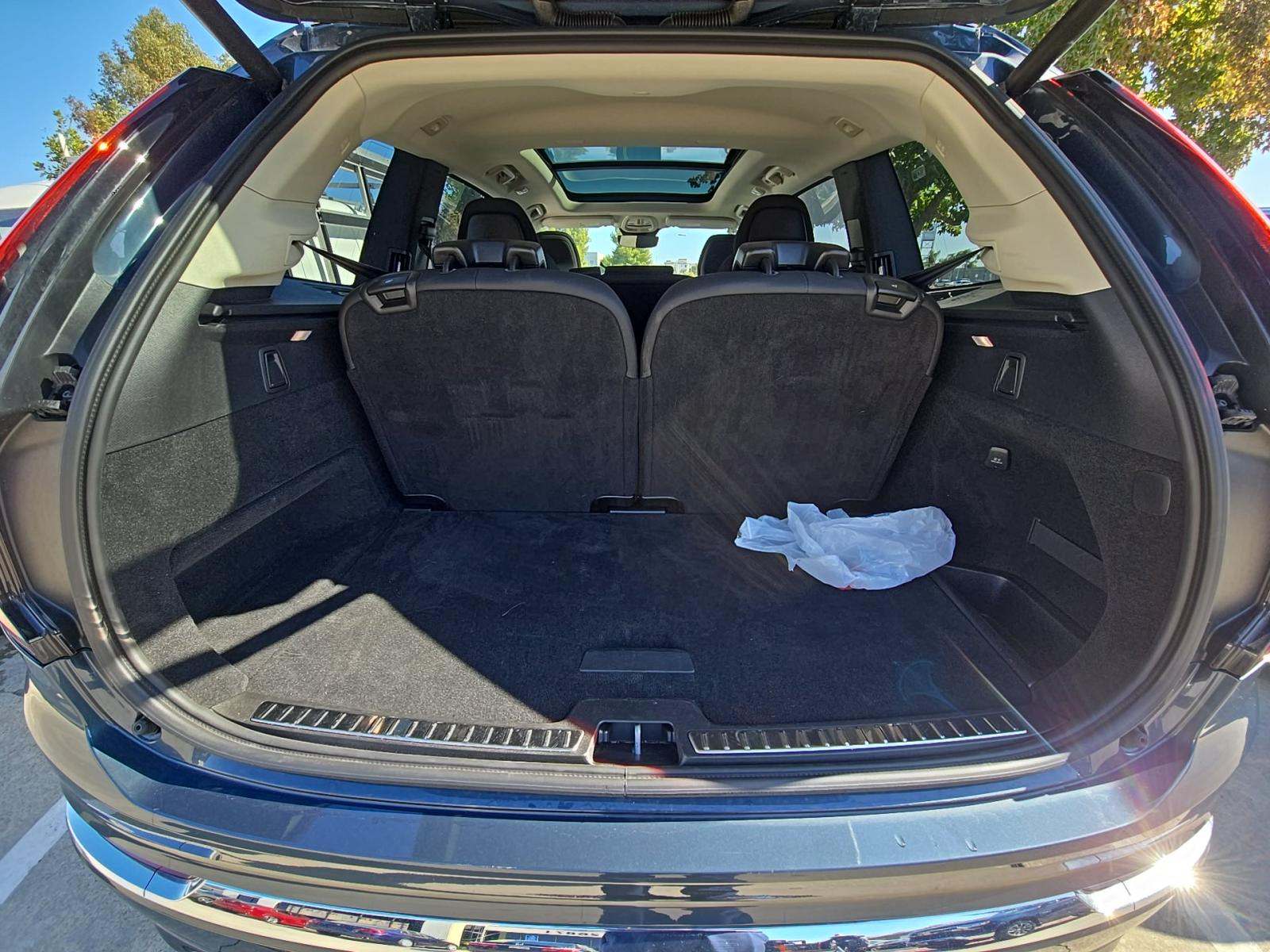 2025 Volvo XC90 B6 Plus AWD