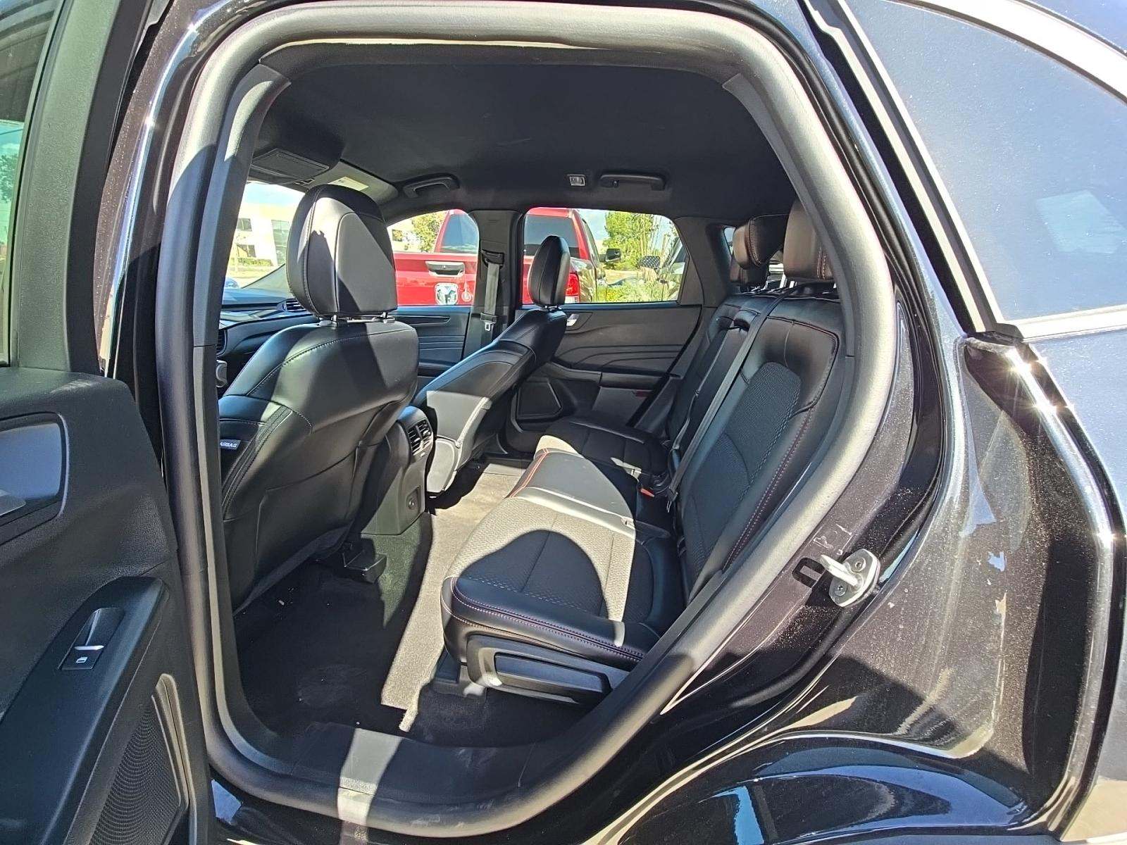 2025 Ford Escape ST-Line AWD