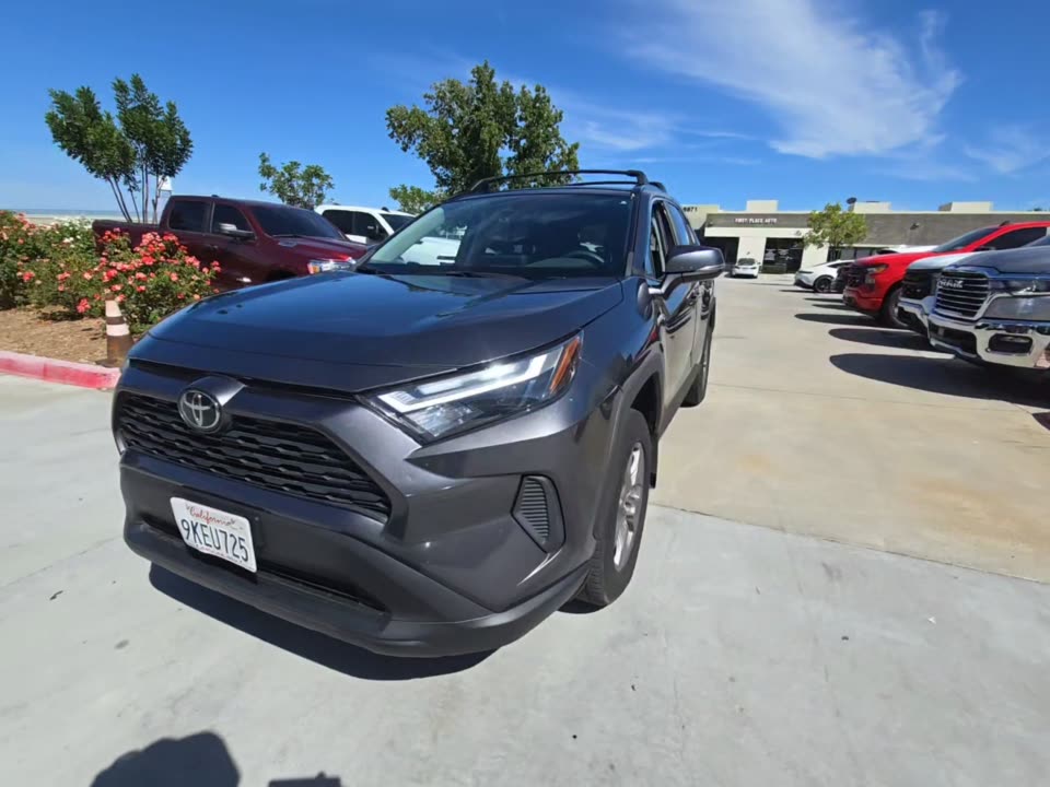 2024 Toyota RAV4 XLE FWD