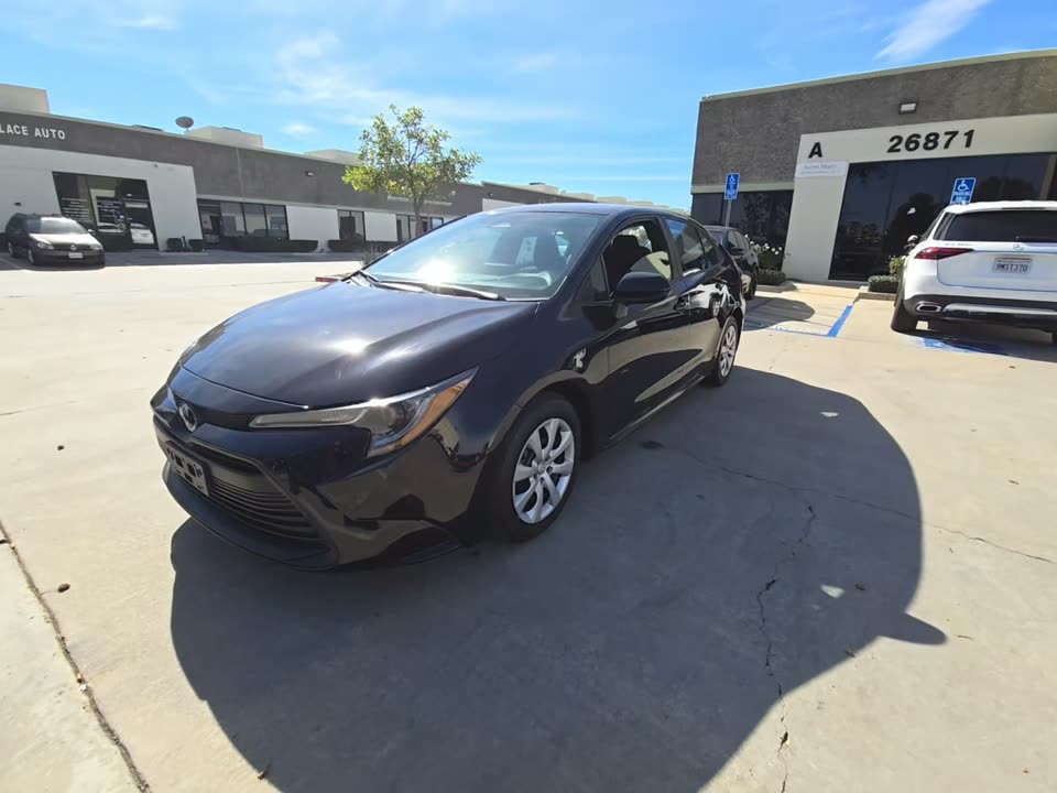 2025 Toyota Corolla LE FWD