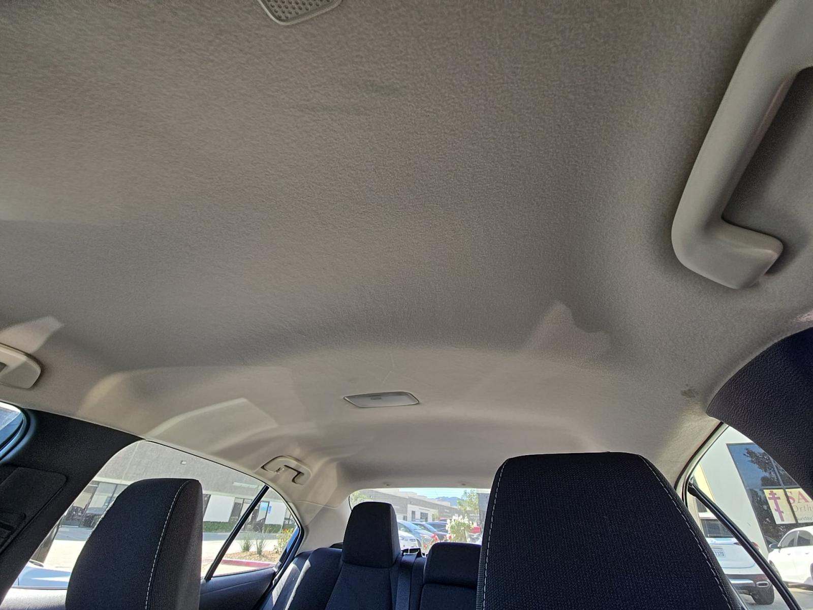 2025 Toyota Corolla LE FWD