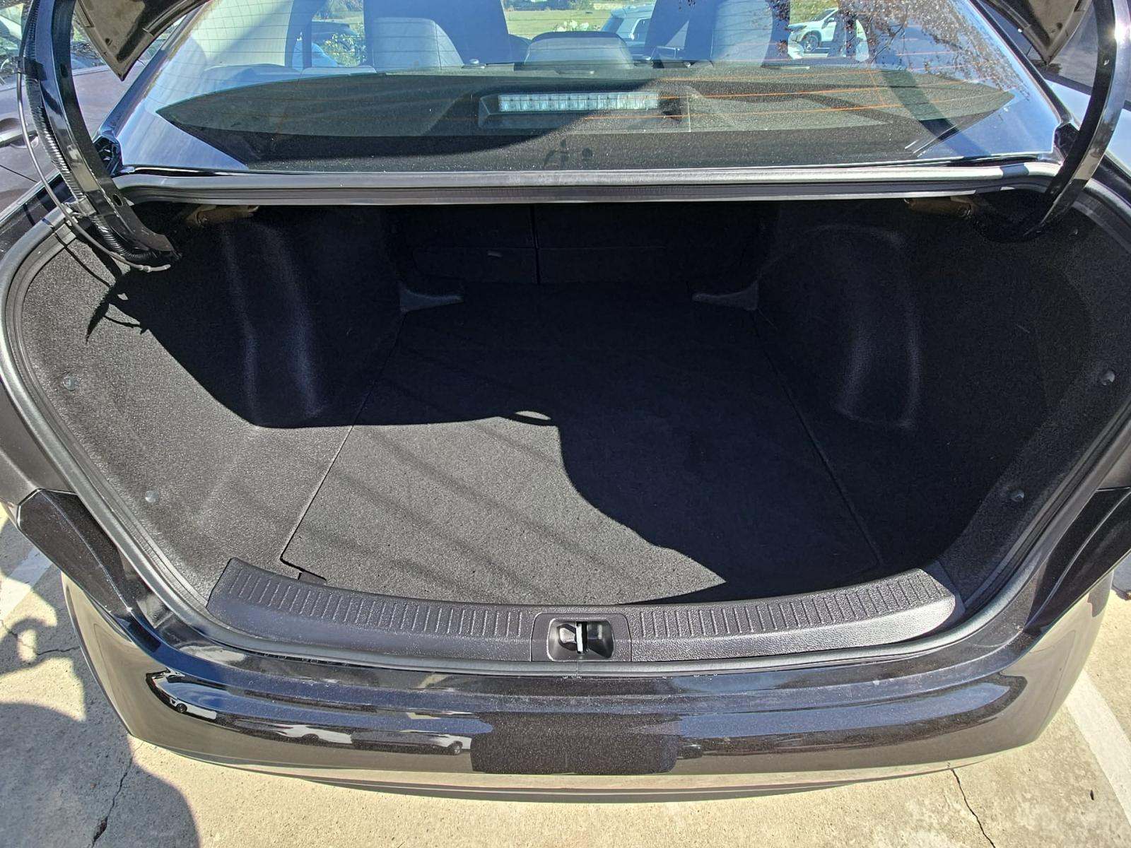 2025 Toyota Corolla LE FWD