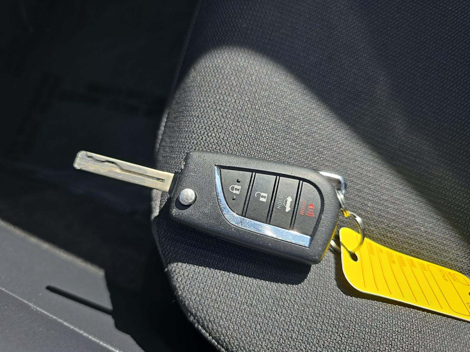 2025 Toyota Corolla LE FWD