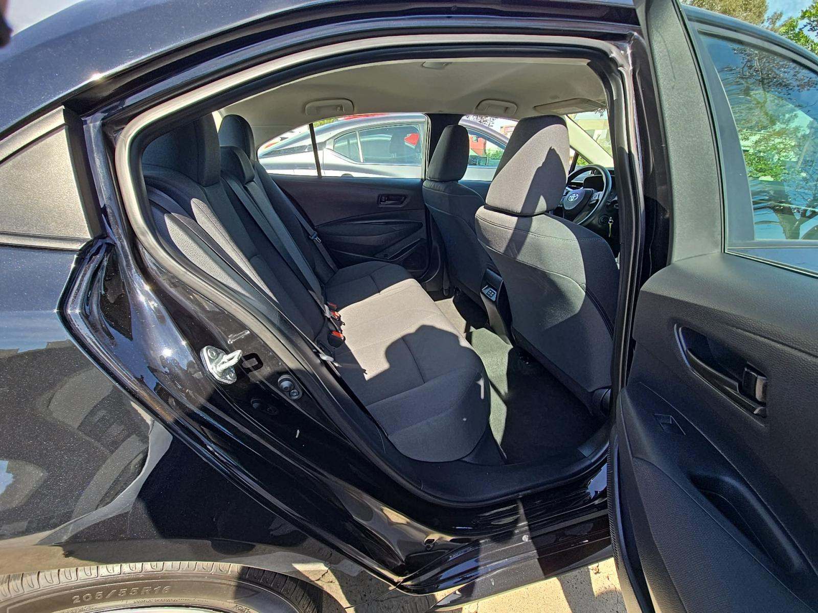 2025 Toyota Corolla LE FWD