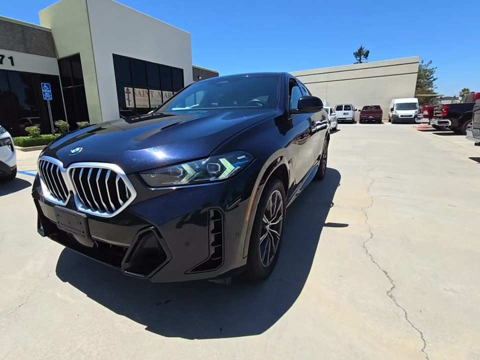 2025 BMW X6 Sports Activity Coupe xDrive40i